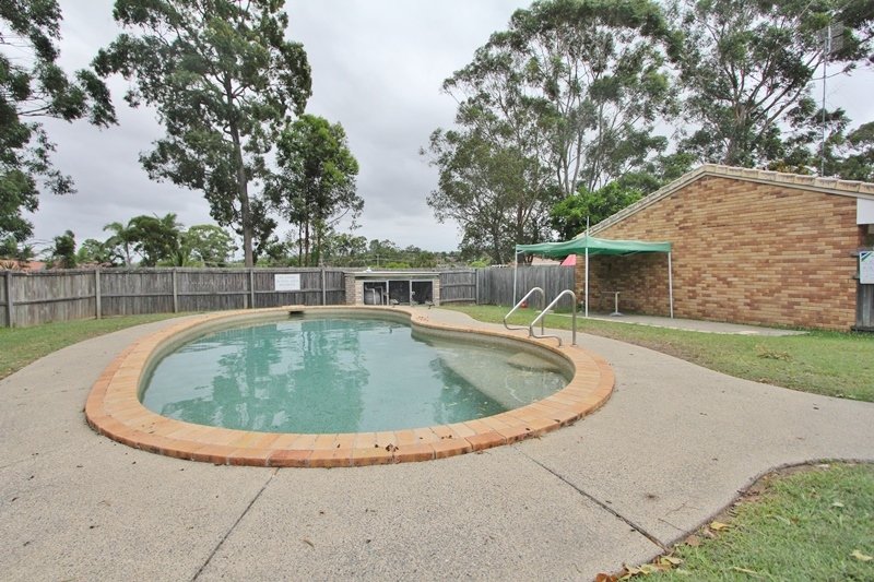 6/137 Olsen Avenue LABRADOR 13