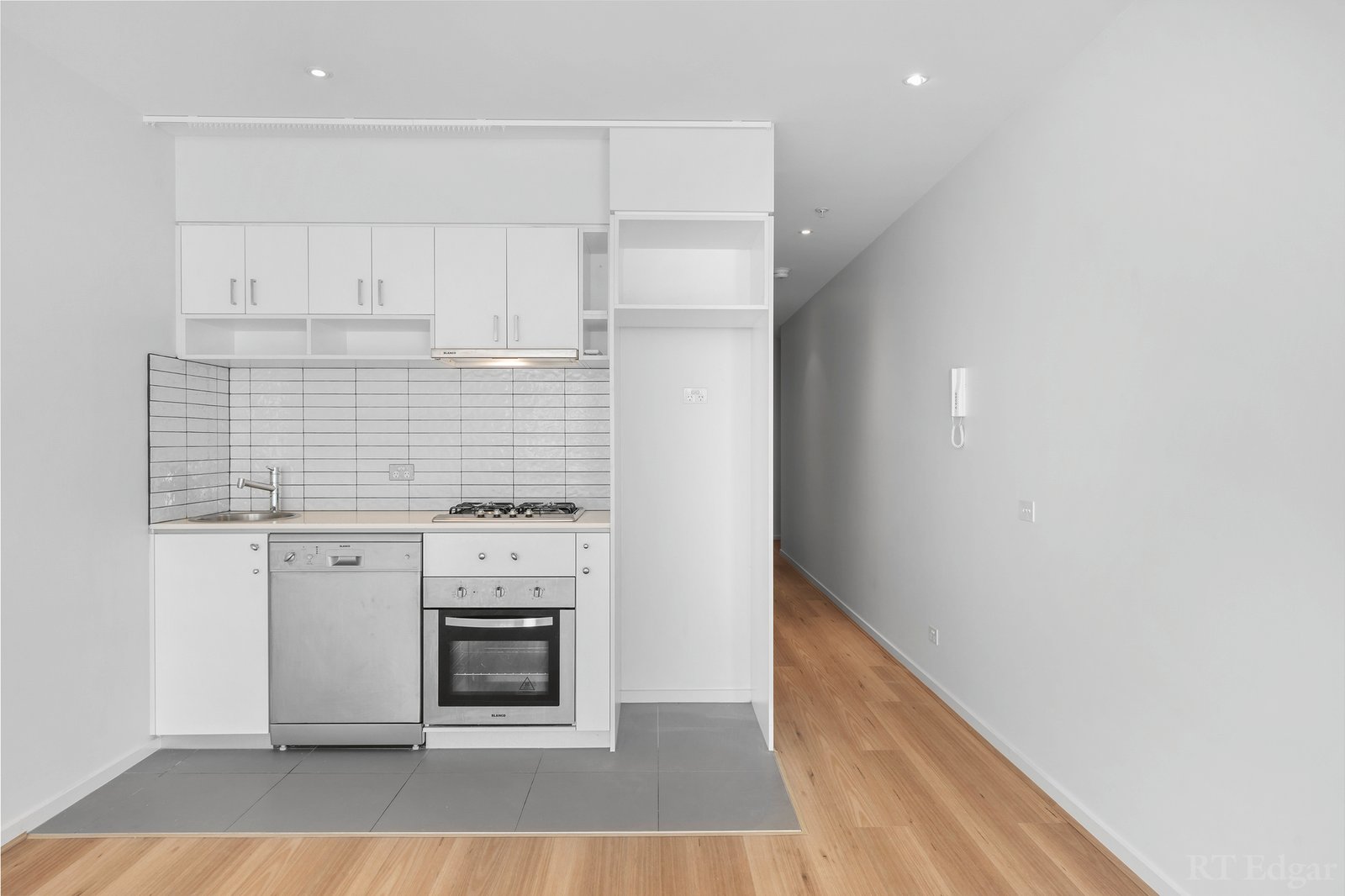 Real Estate and Property in 613/77 River Street, South Yarra, VIC