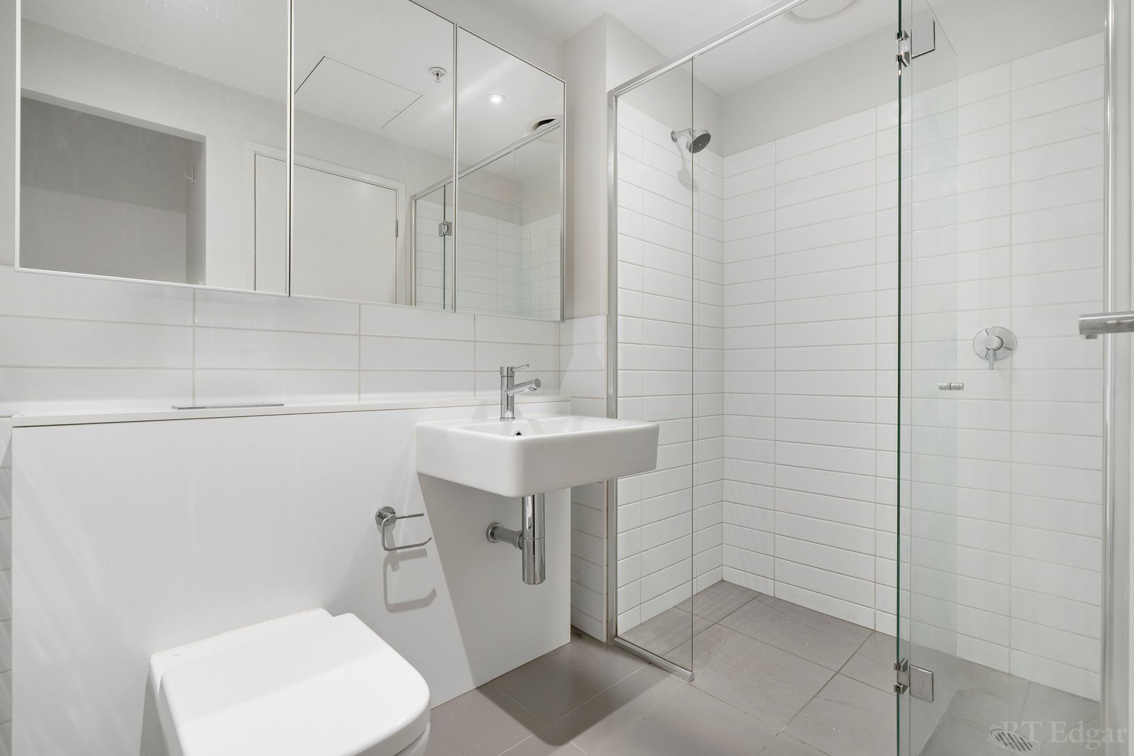 Real Estate and Property in 613/77 River Street, South Yarra, VIC