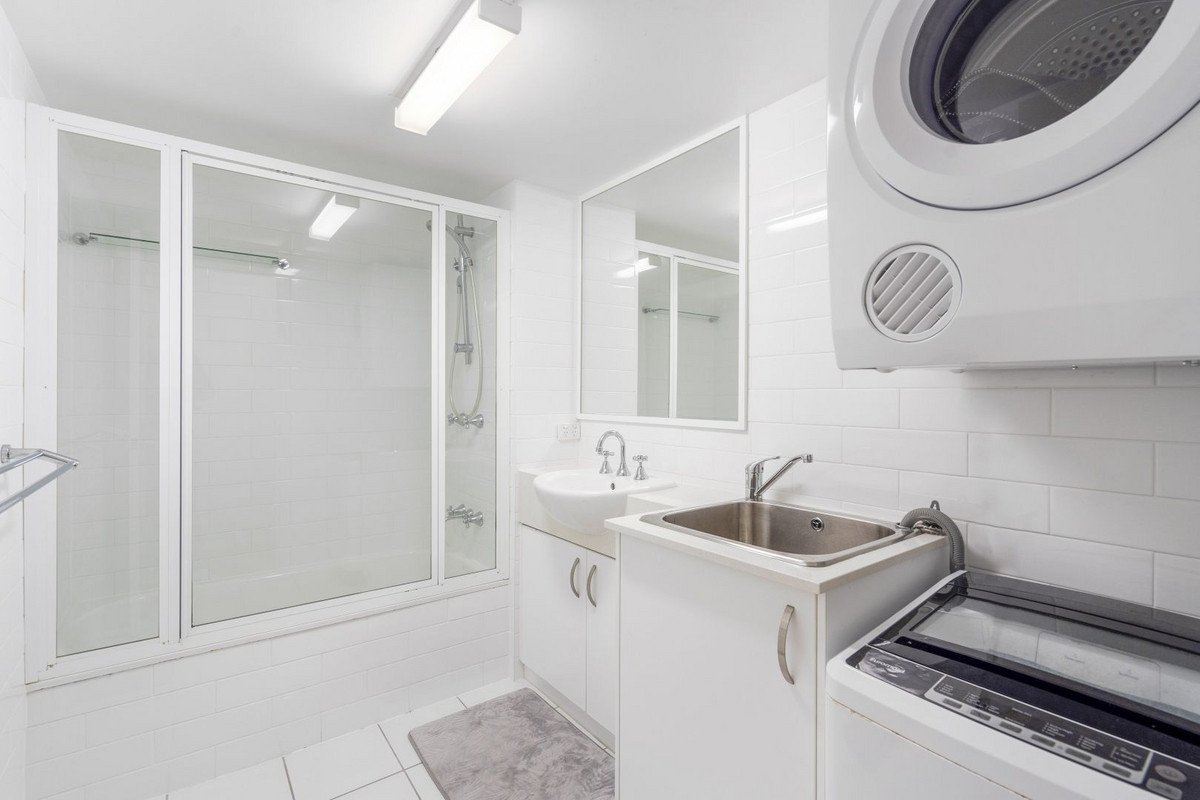 61/38-42 Duringan Street Currumbin 9