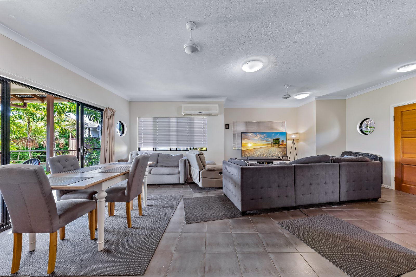 6/14 Altmann Ave  CANNONVALE 5