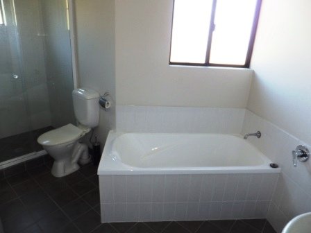 6/14 Altmann Avenue CANNONVALE 9