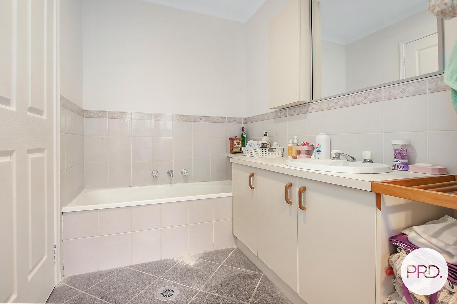 6/14 Graetz Court LAVINGTON 10