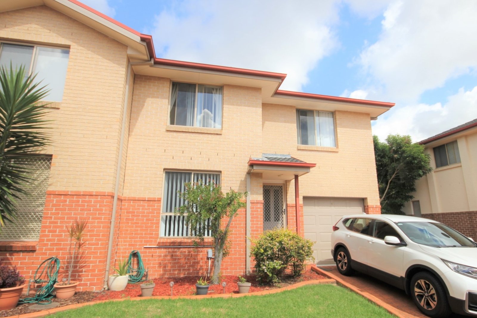 6/14 Pine Road CASULA 1