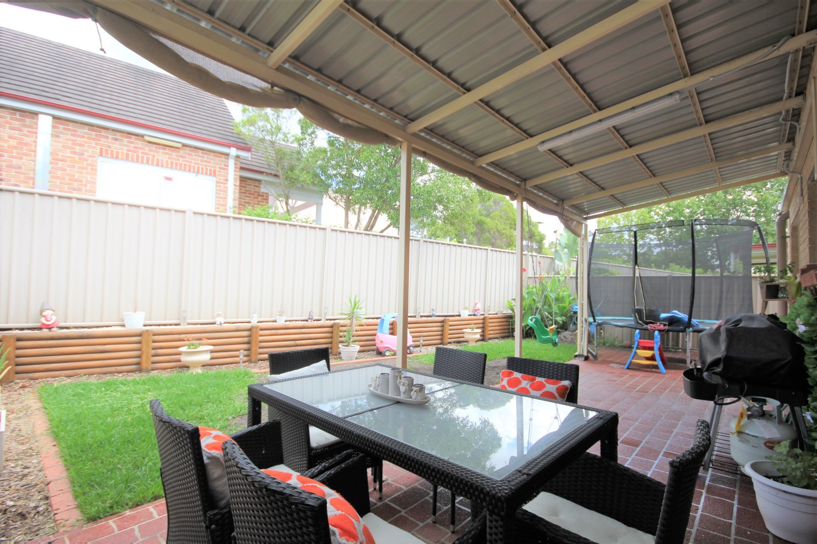 6/14 Pine Road CASULA 8