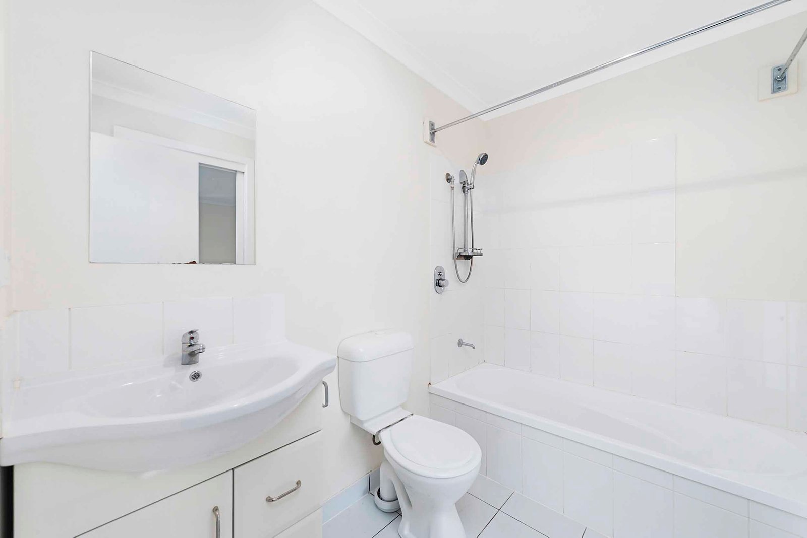 6/14 Sorrell Street BRIDGEWATER 4