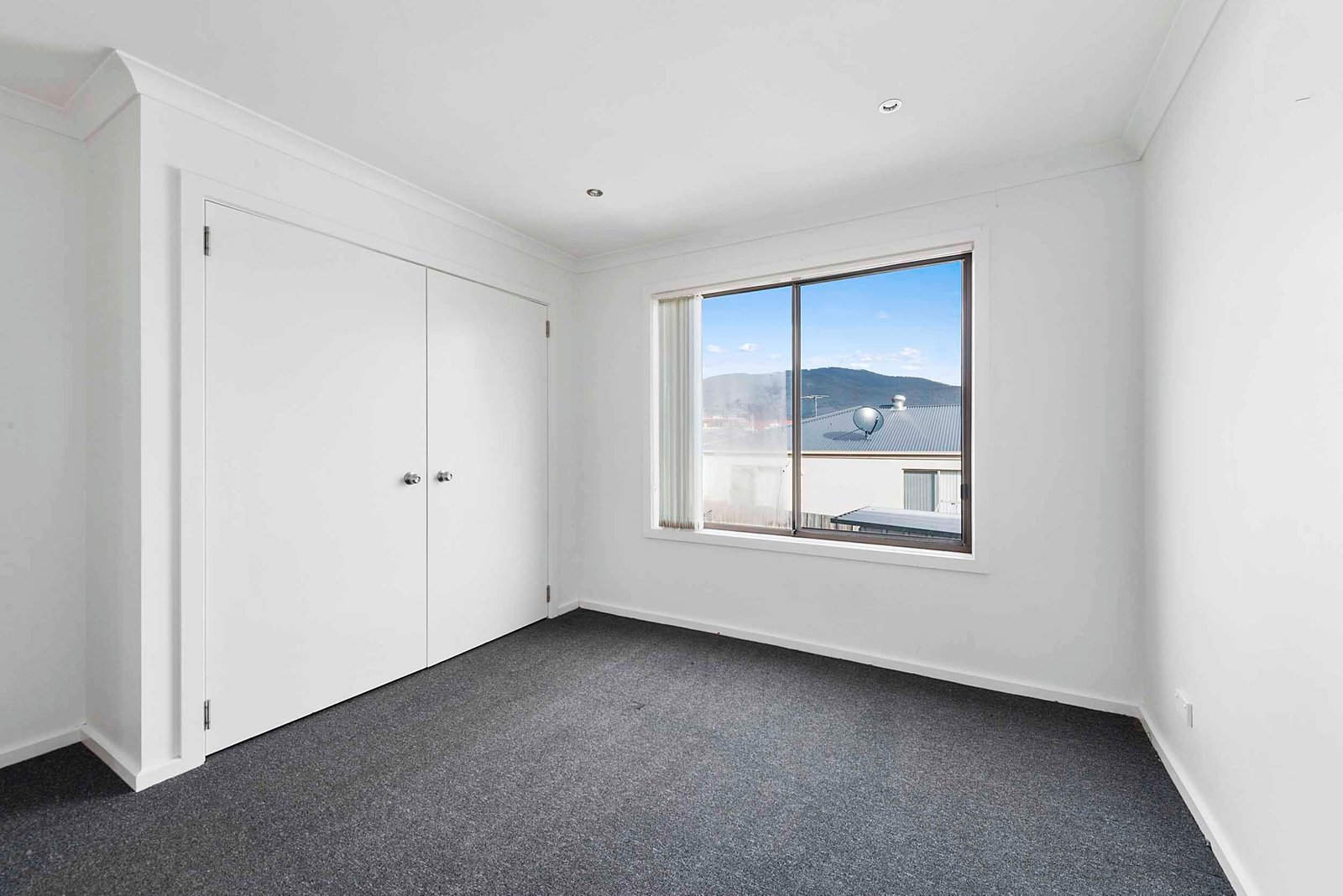 6/14 Sorrell Street BRIDGEWATER 7