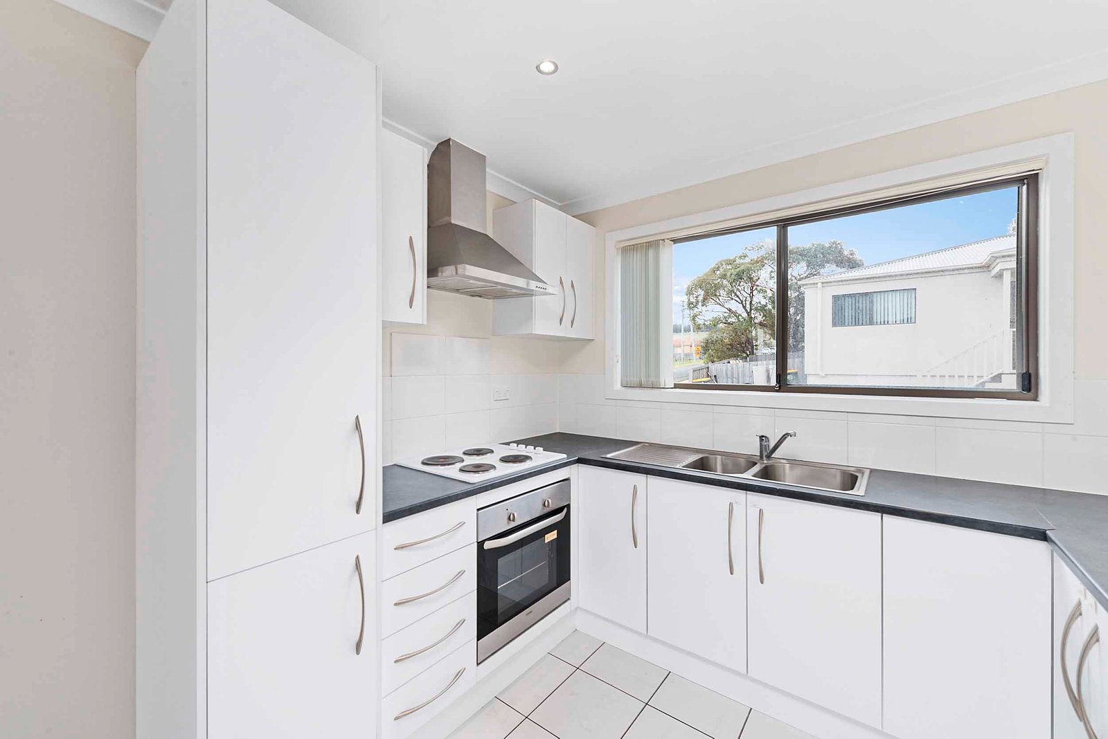6/14 Sorrell Street BRIDGEWATER 9