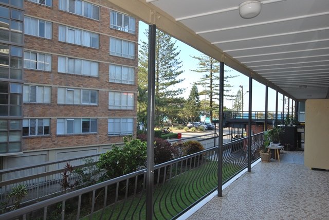 6/14 The Esplanade BURLEIGH HEADS 9