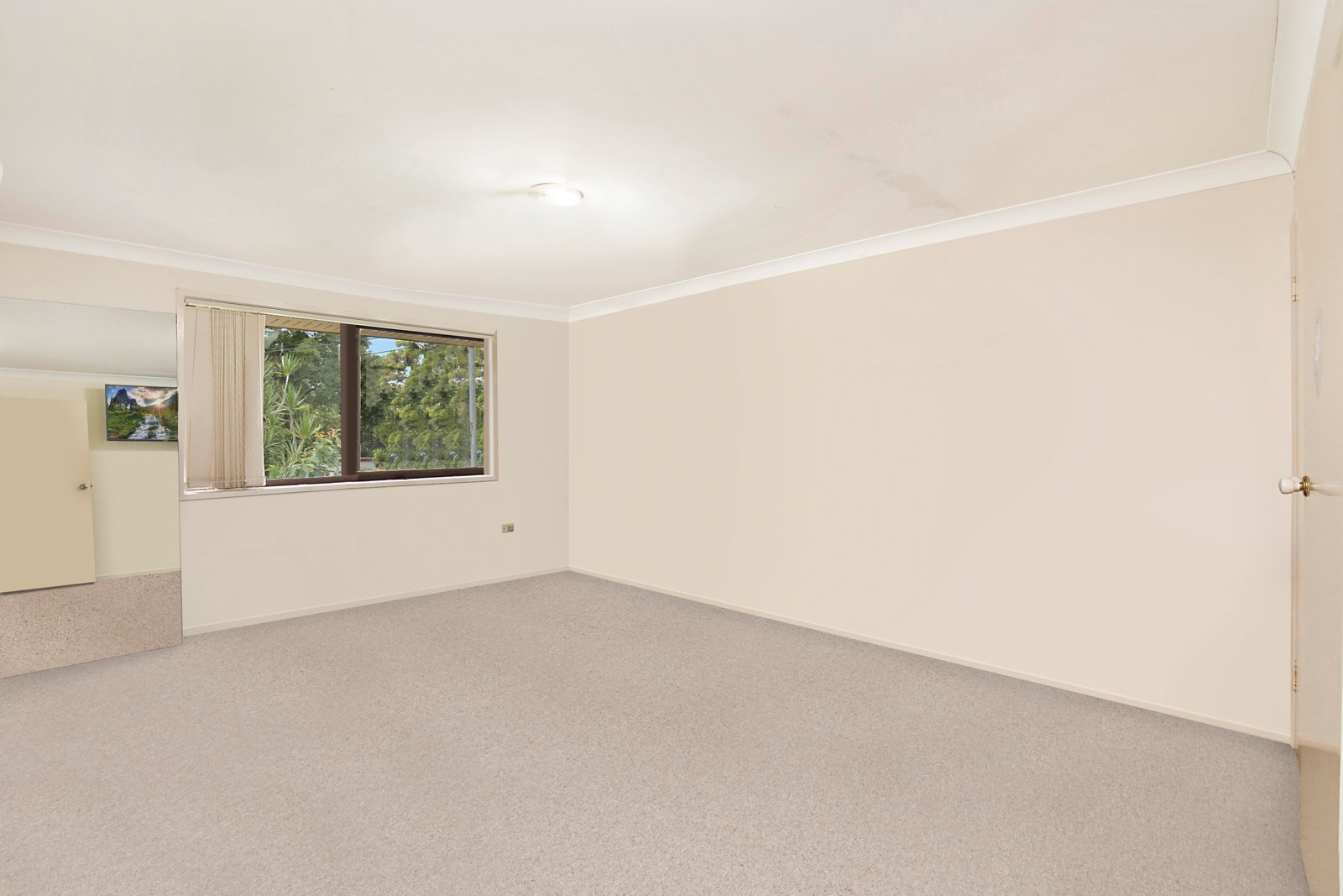 6/140 Kennedy Drive TWEED HEADS WEST 5