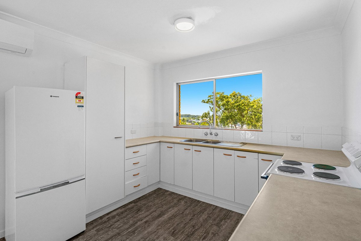 6/141 George Street West  Burleigh Heads 3