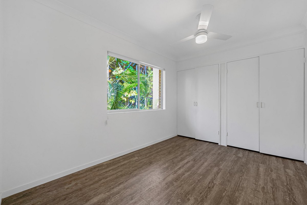 6/141 George Street West  Burleigh Heads 8