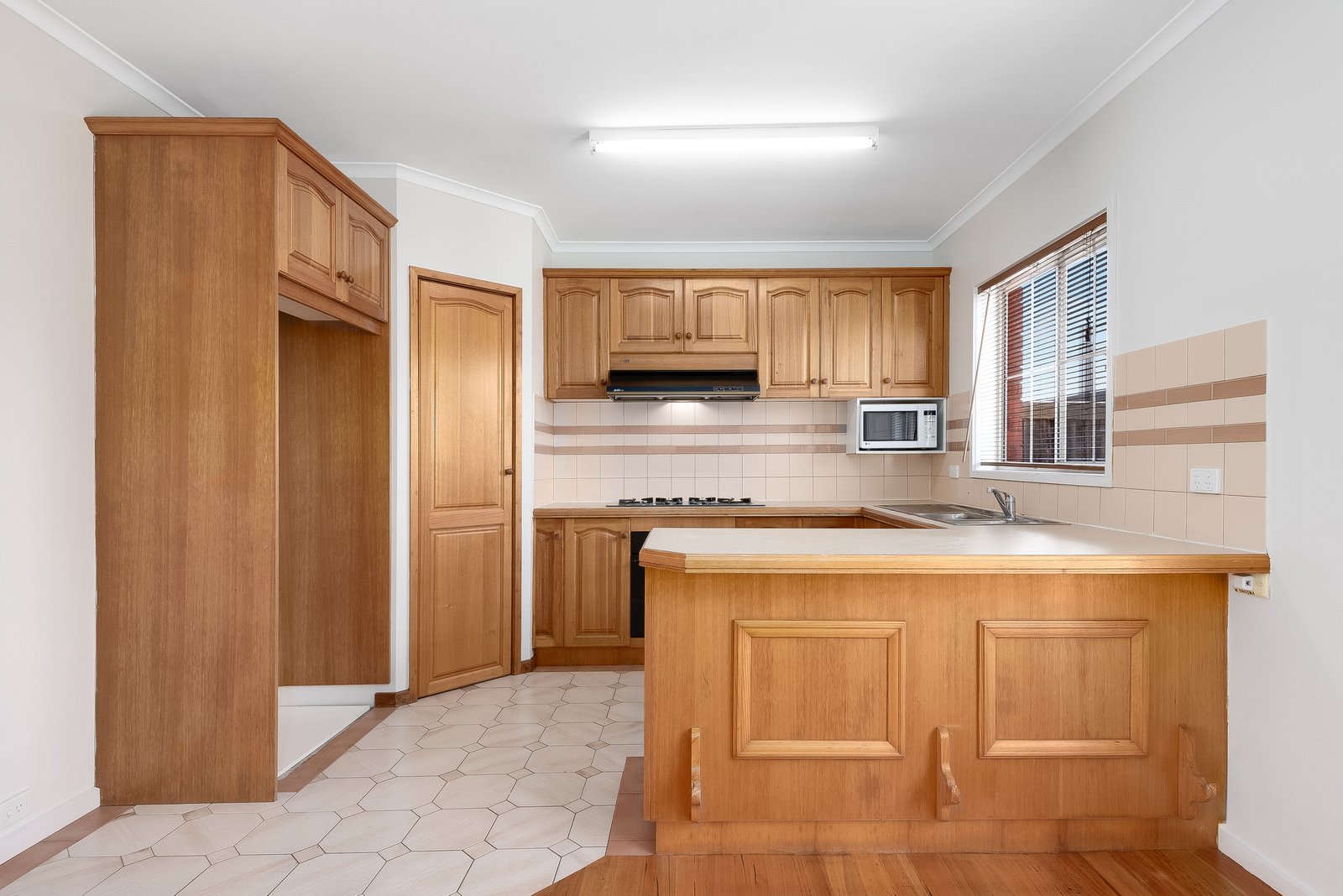 Gallery: 6/145 Torquay Road