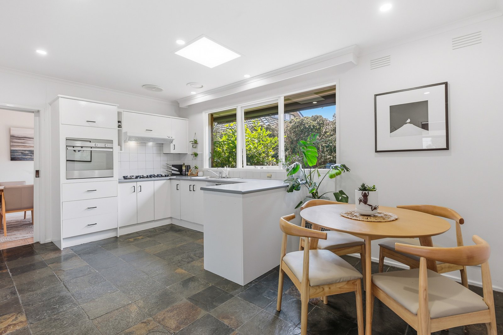 Gallery: 6/15-17 Kangaroo Road