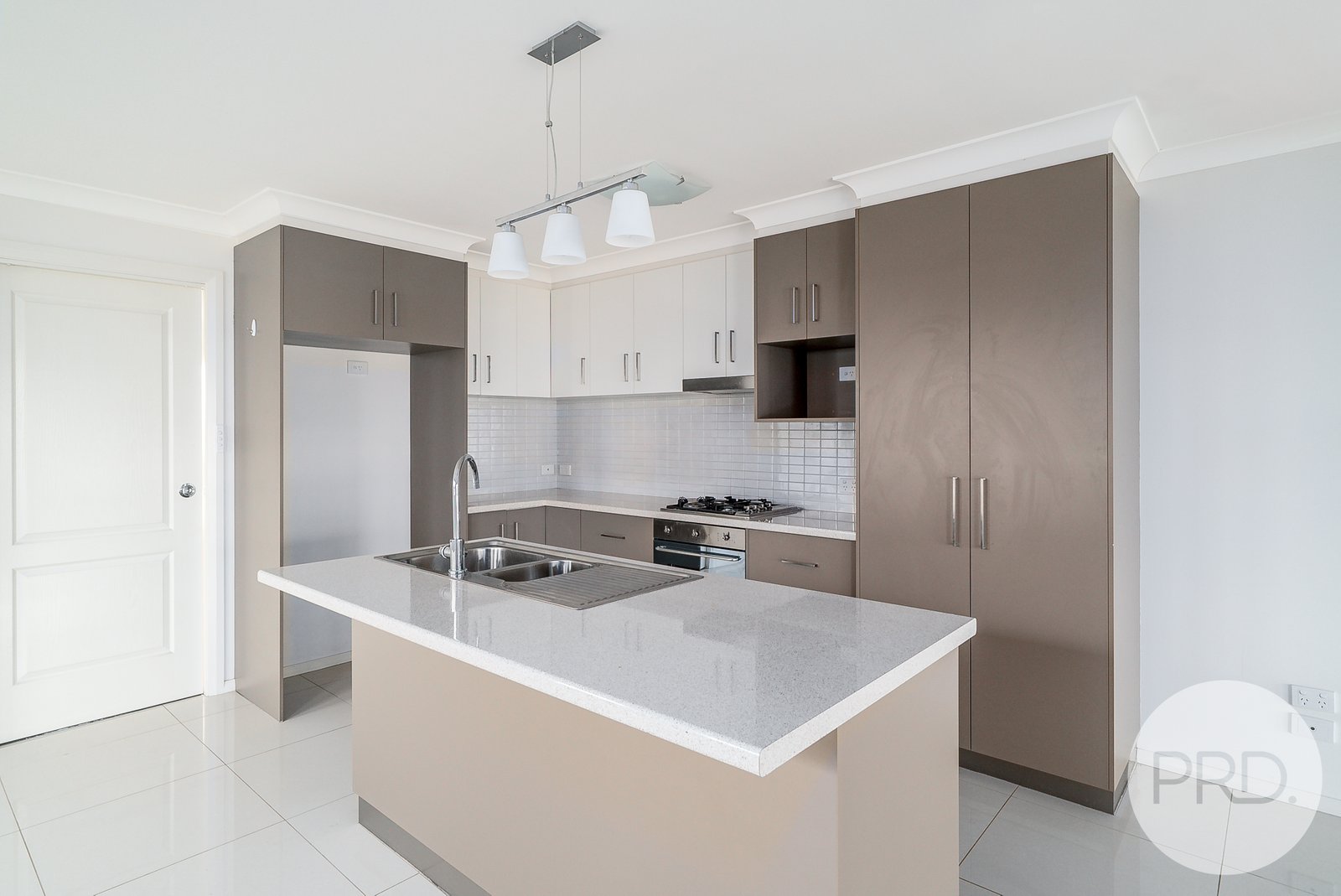 6/15 Murndal Place BOURKELANDS 4