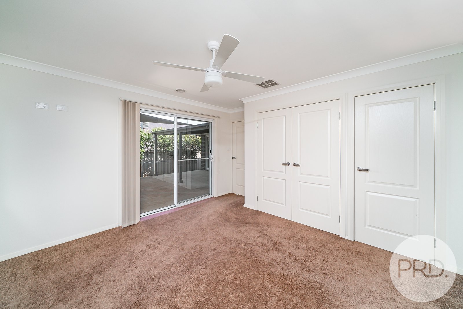 6/15 Murndal Place BOURKELANDS 8