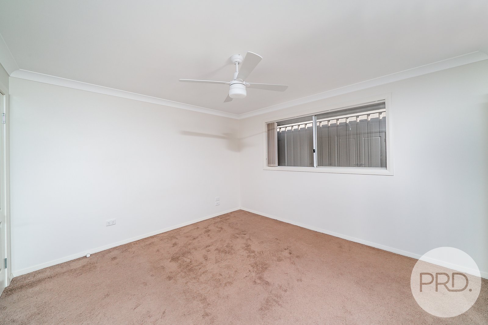 6/15 Murndal Place BOURKELANDS 9