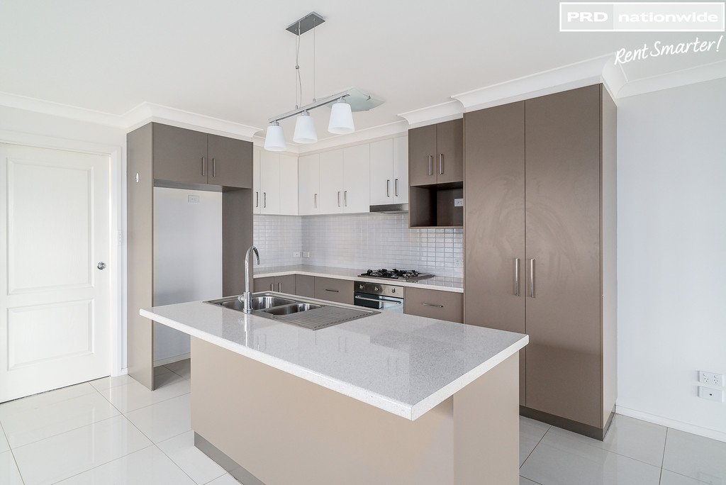 6/15 Murndal Place BOURKELANDS 4