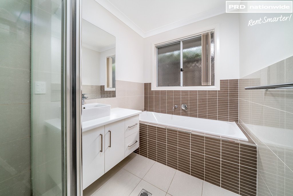 6/15 Murndal Place BOURKELANDS 9