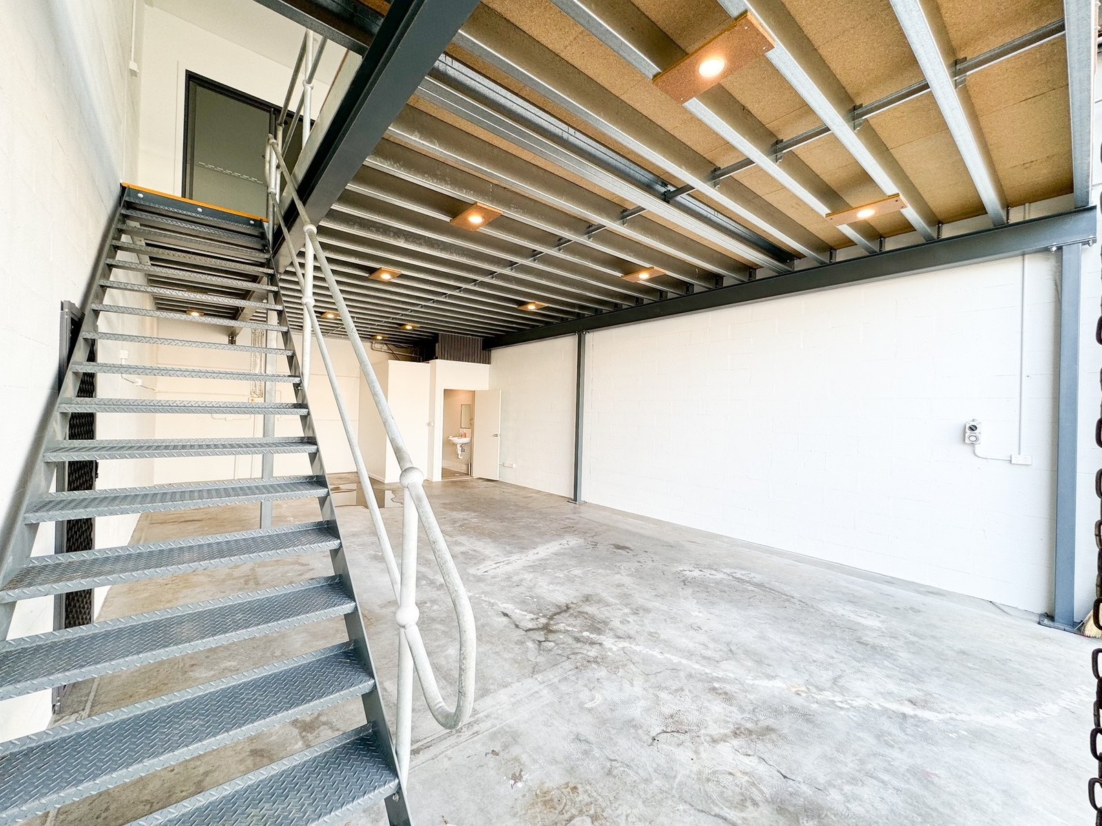6/15 Shearwater Drive TAYLORS BEACH 5