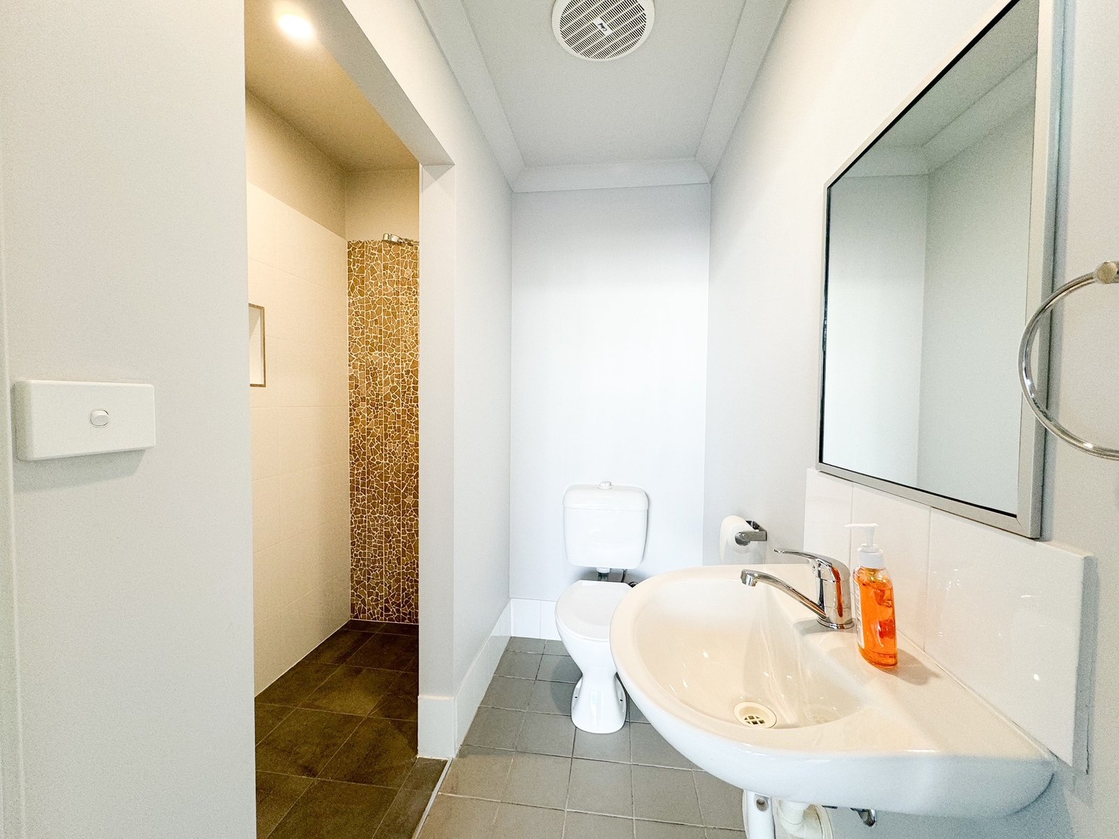 6/15 Shearwater Drive TAYLORS BEACH 12