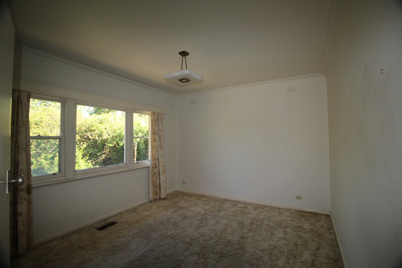 Gallery: 615 Waverley Road