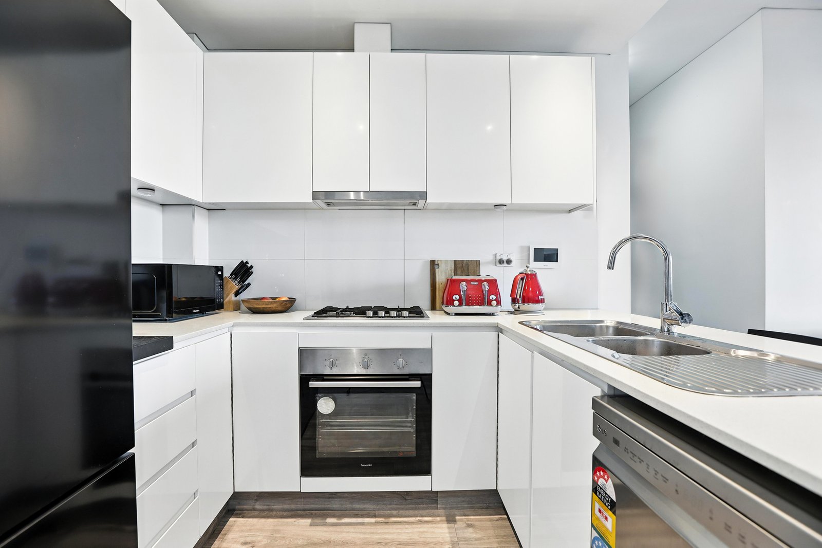 61/56 Lakeside Parade JORDAN SPRINGS 7