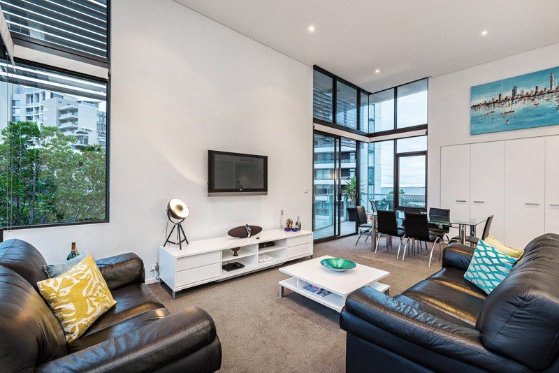 Gallery: 6/157 Beach Street