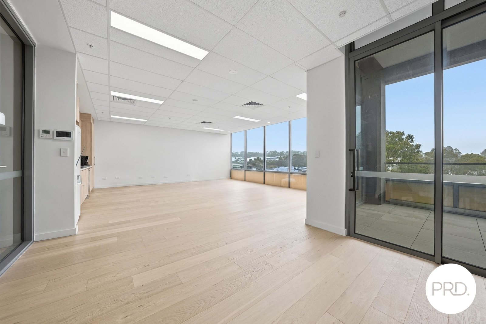 6.15/7 Maitland Place NORWEST 2