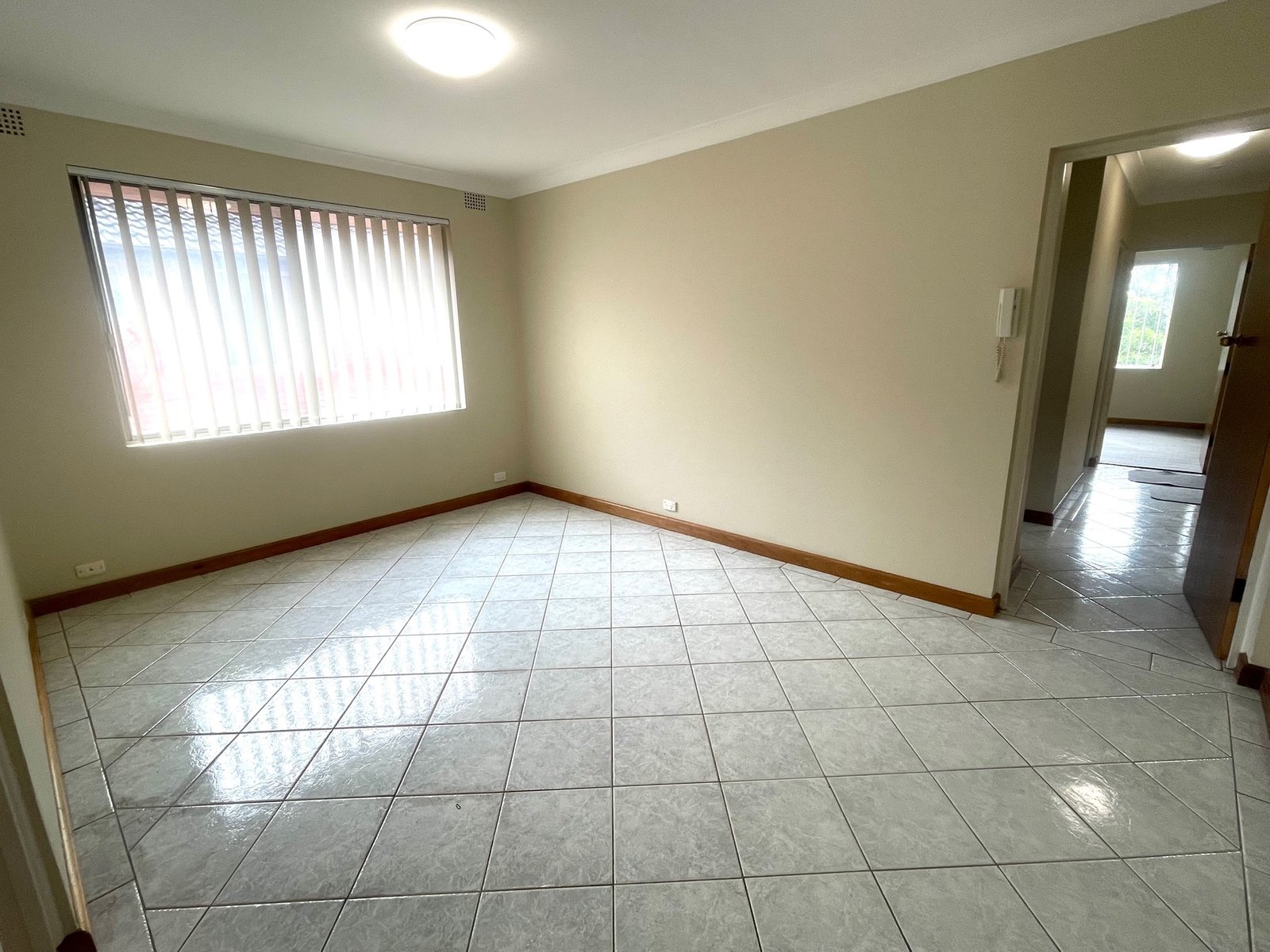 6/16 Colin Street LAKEMBA 3