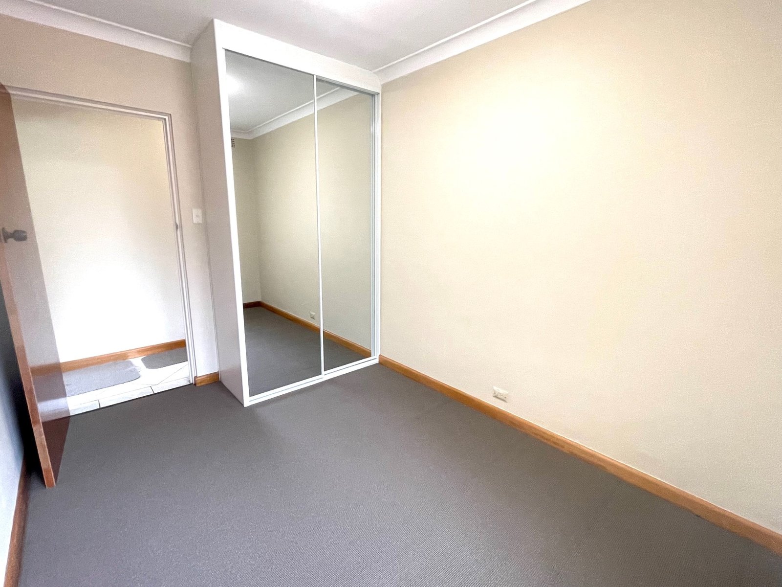 6/16 Colin Street LAKEMBA 5