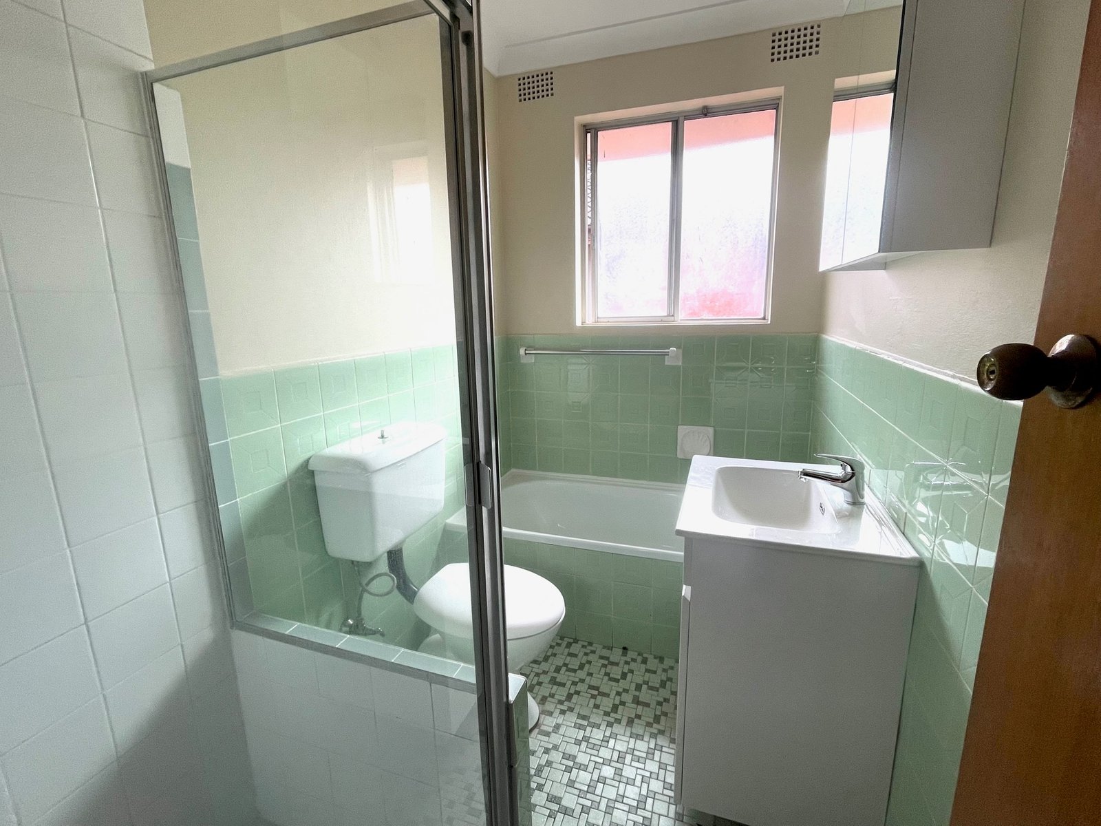 6/16 Colin Street LAKEMBA 6