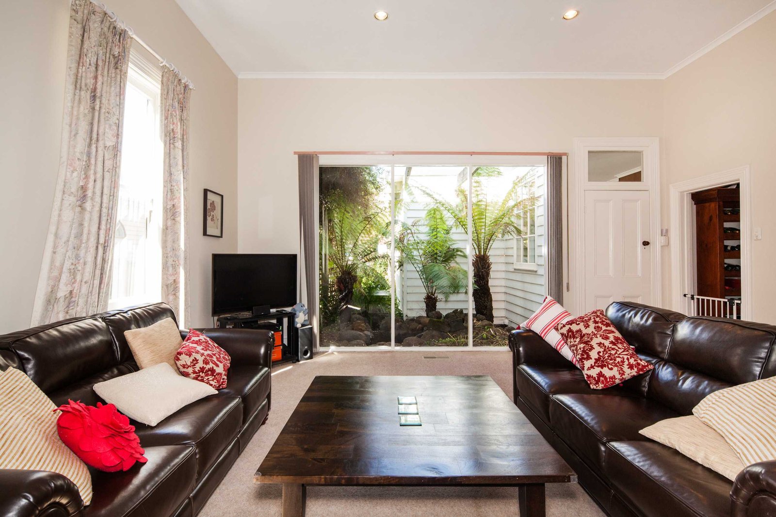 616 Lydiard Street North SOLDIERS HILL 16