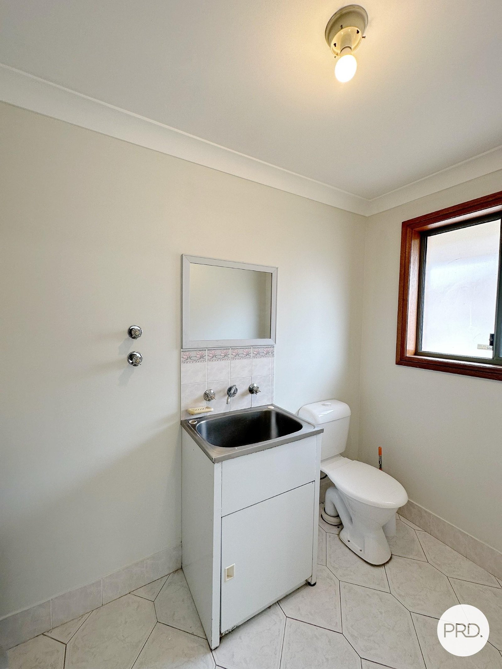 6/16 Thelma Street LURNEA 9
