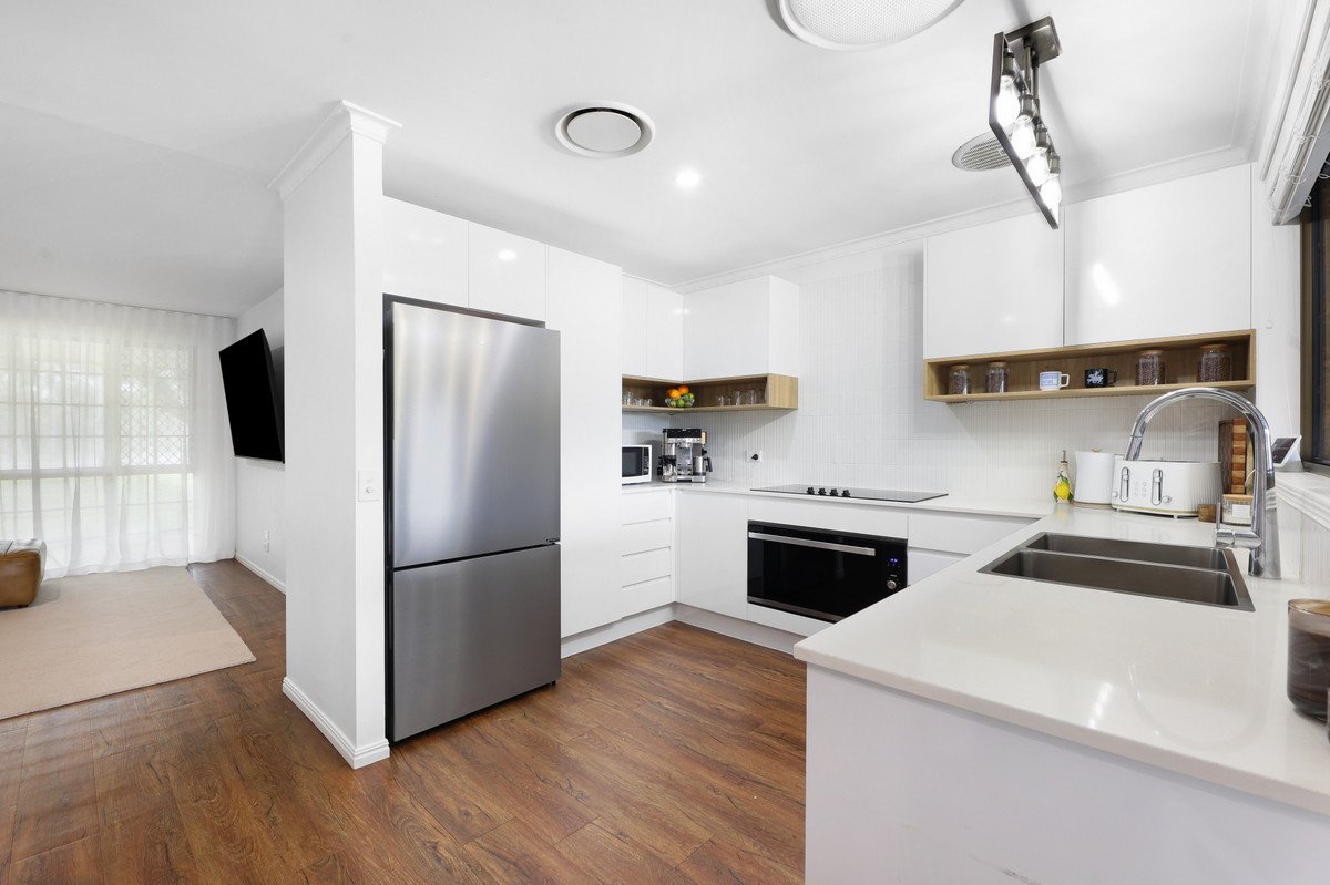 6/160 Bardon Avenue Miami 4
