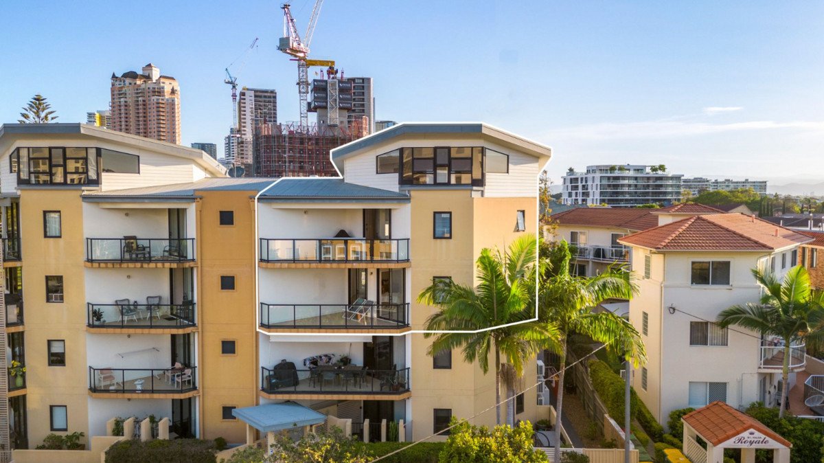 6/160 Surf Parade Broadbeach 21