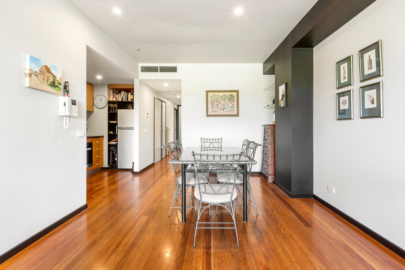Gallery: 6/164 Albert Road