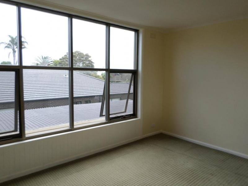 Gallery: 6/164 Warrigal Road
