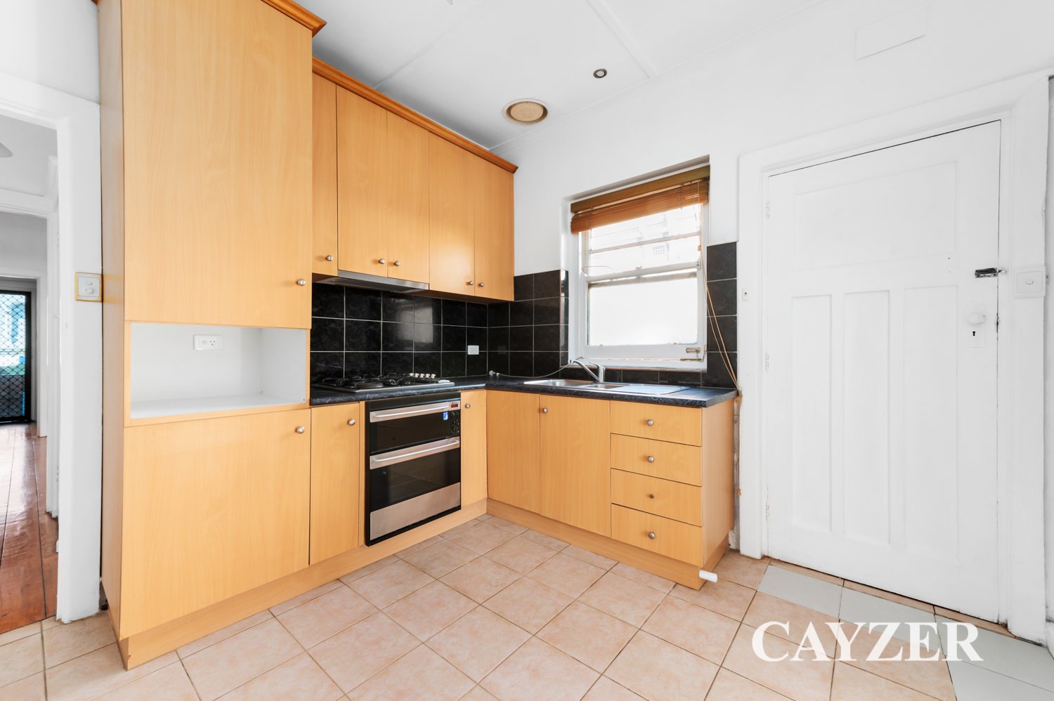 Gallery: 6/168 Victoria Avenue