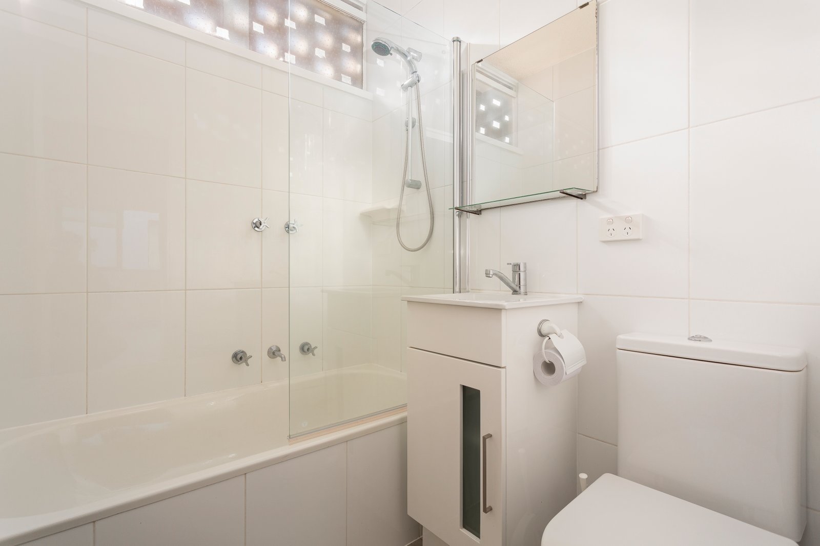 Real Estate and Property in 6/169 Albert Street, Port Melbourne, VIC