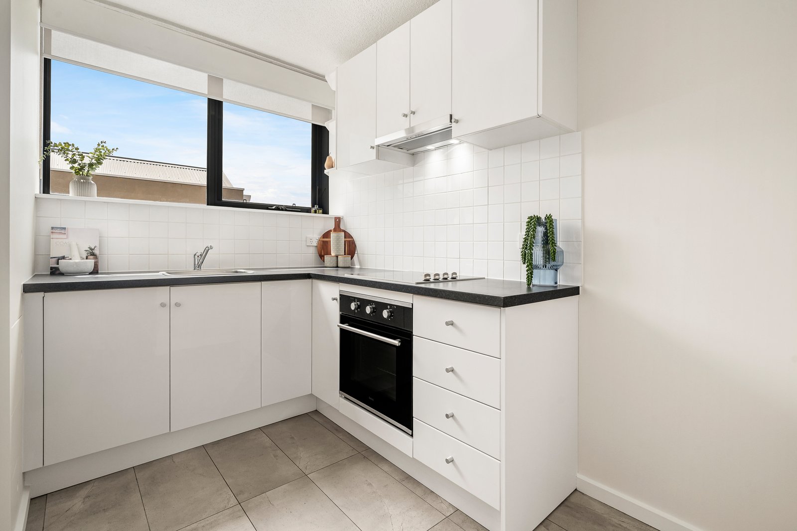 Gallery: 6/169 Albert Street