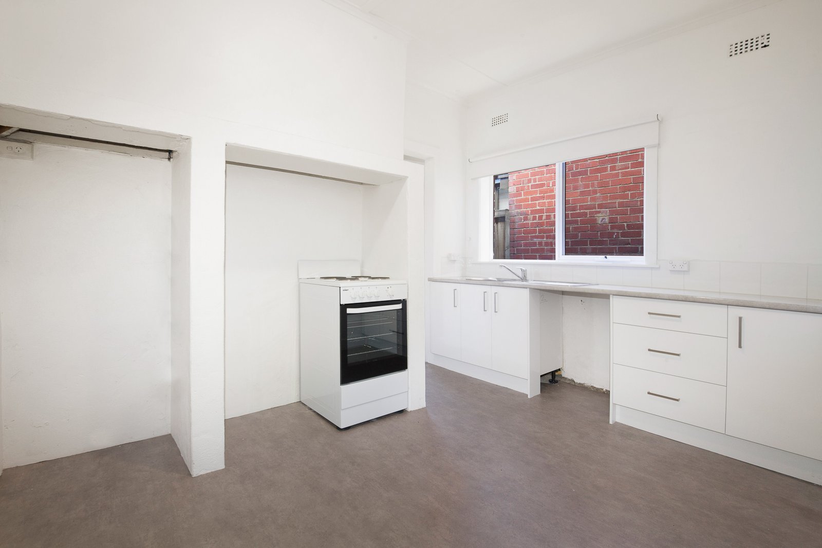 Gallery: 616B. Hampton Street