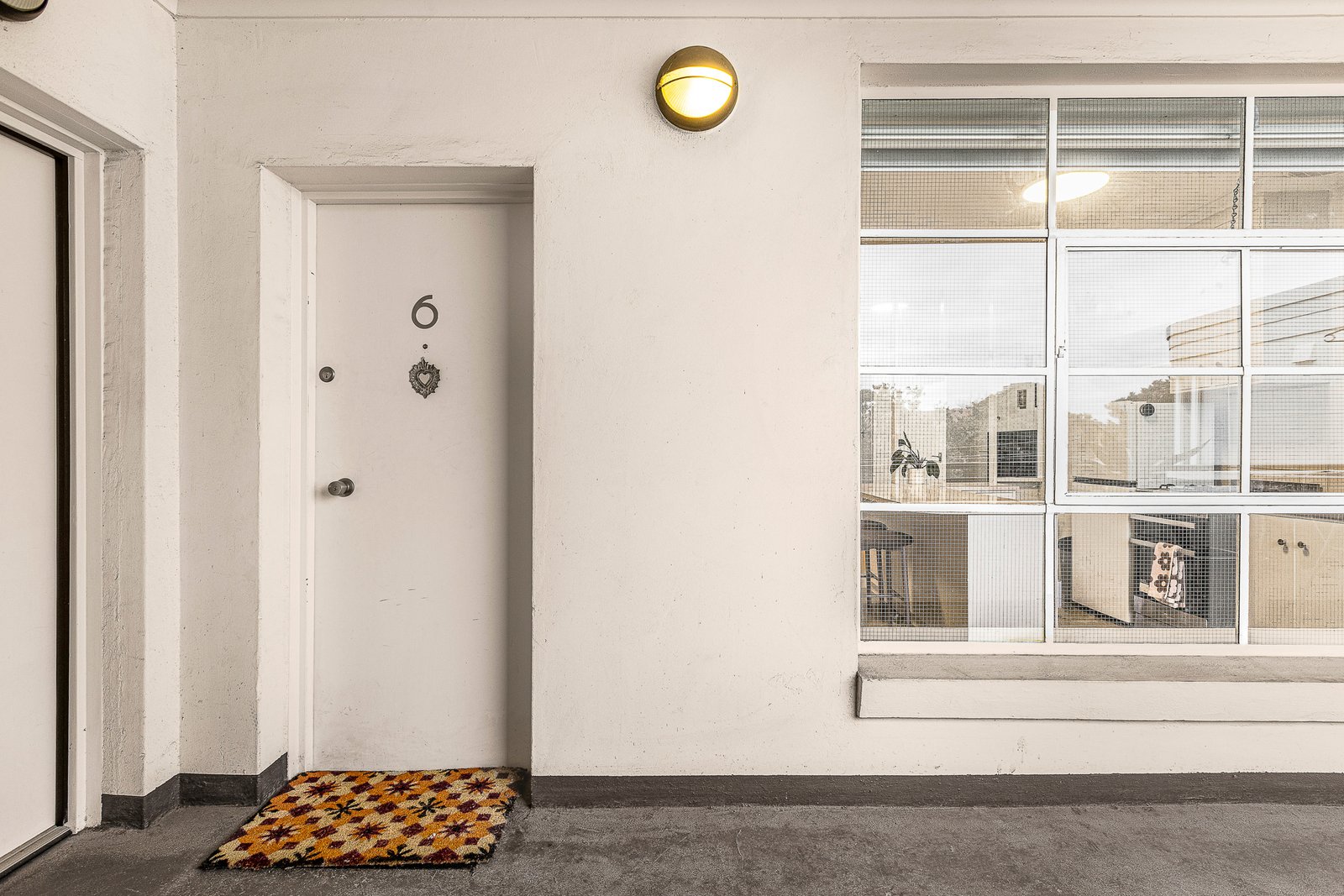 Gallery: 6/17 Cowderoy Street