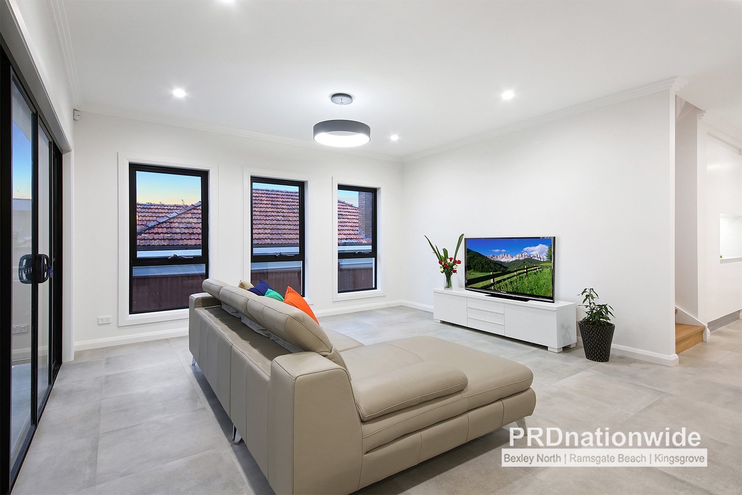 617 Homer Street KINGSGROVE 2