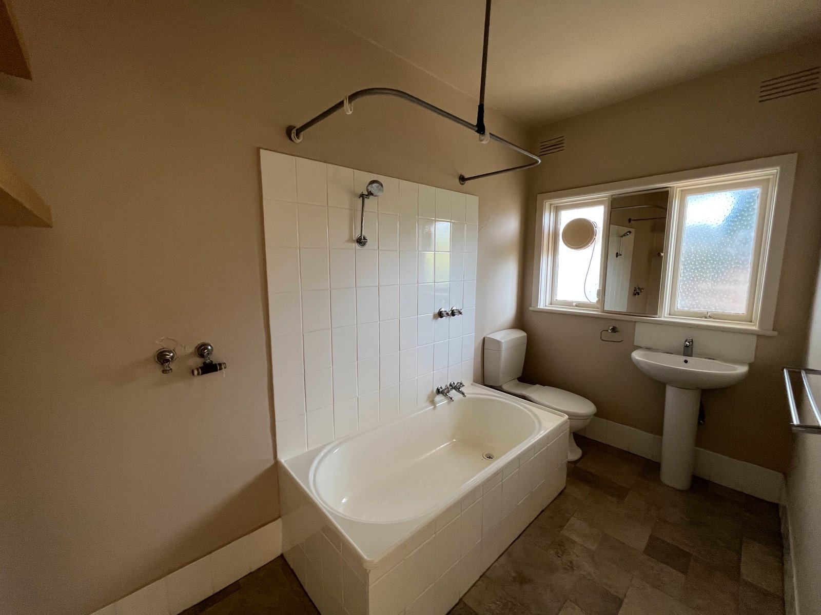 Gallery: 6/1761 Dandenong Road