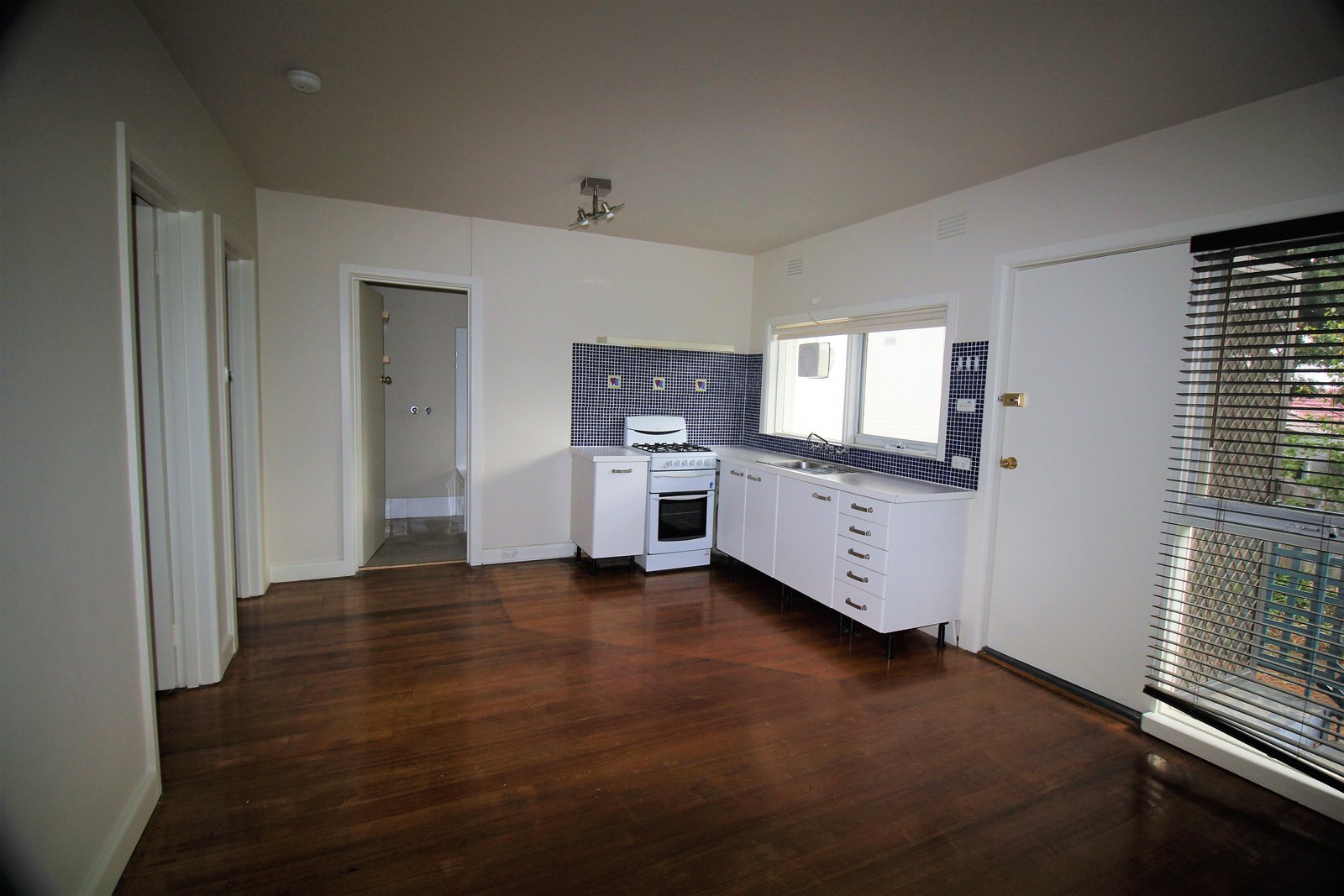 Gallery: 6/1761 Dandenong Road