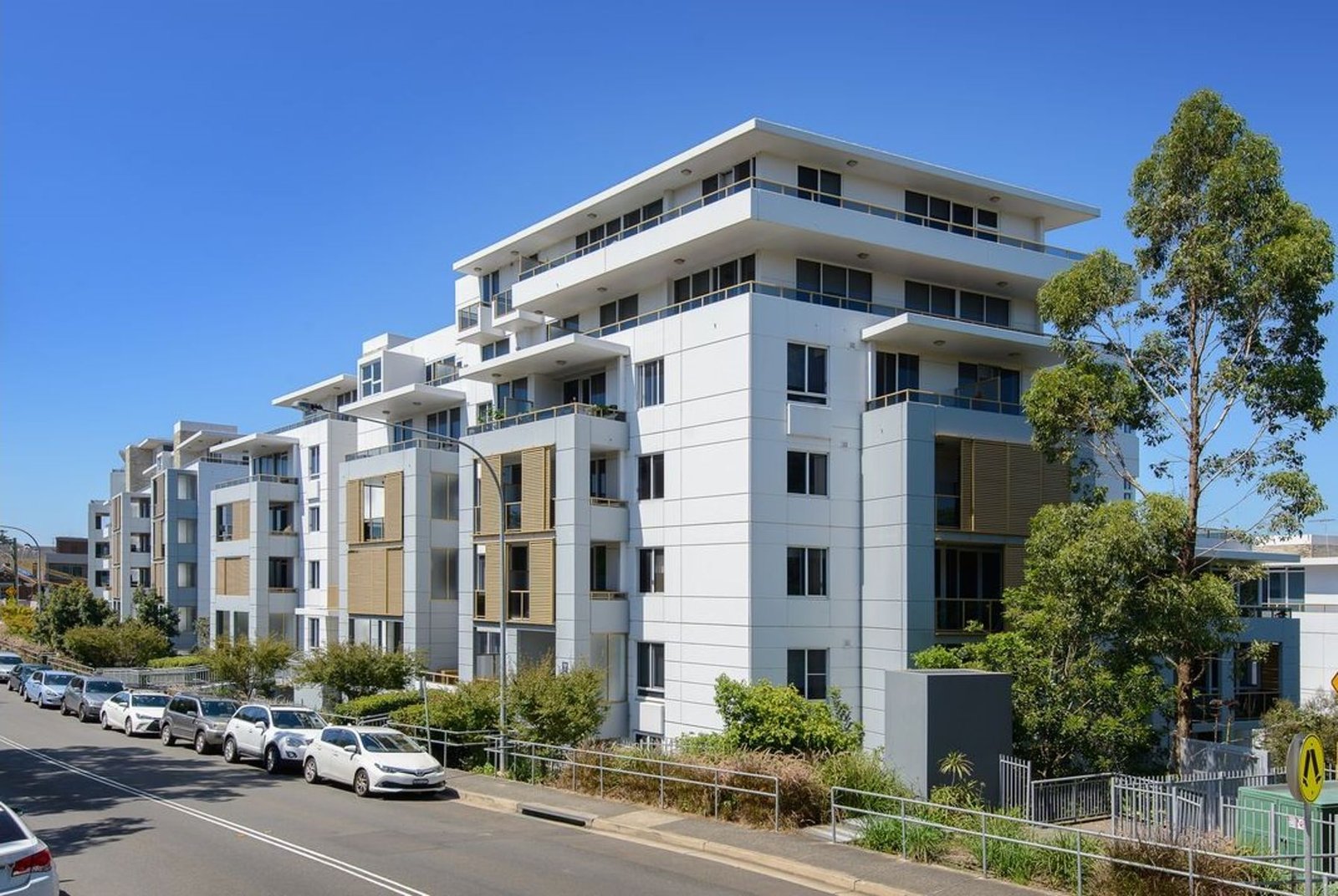 617/8 Avon Road, PYMBLE NSW 2073