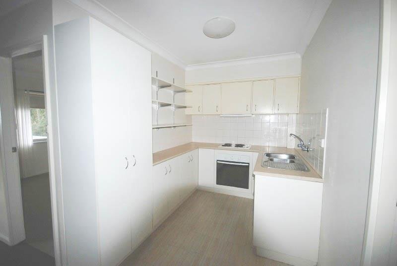 6/179 Lake Albert Road KOORINGAL 1