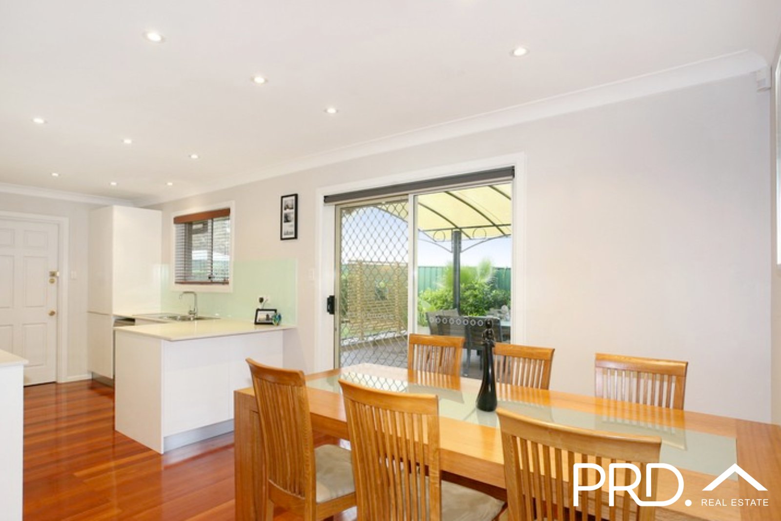 617A Henry Lawson Drive EAST HILLS 5