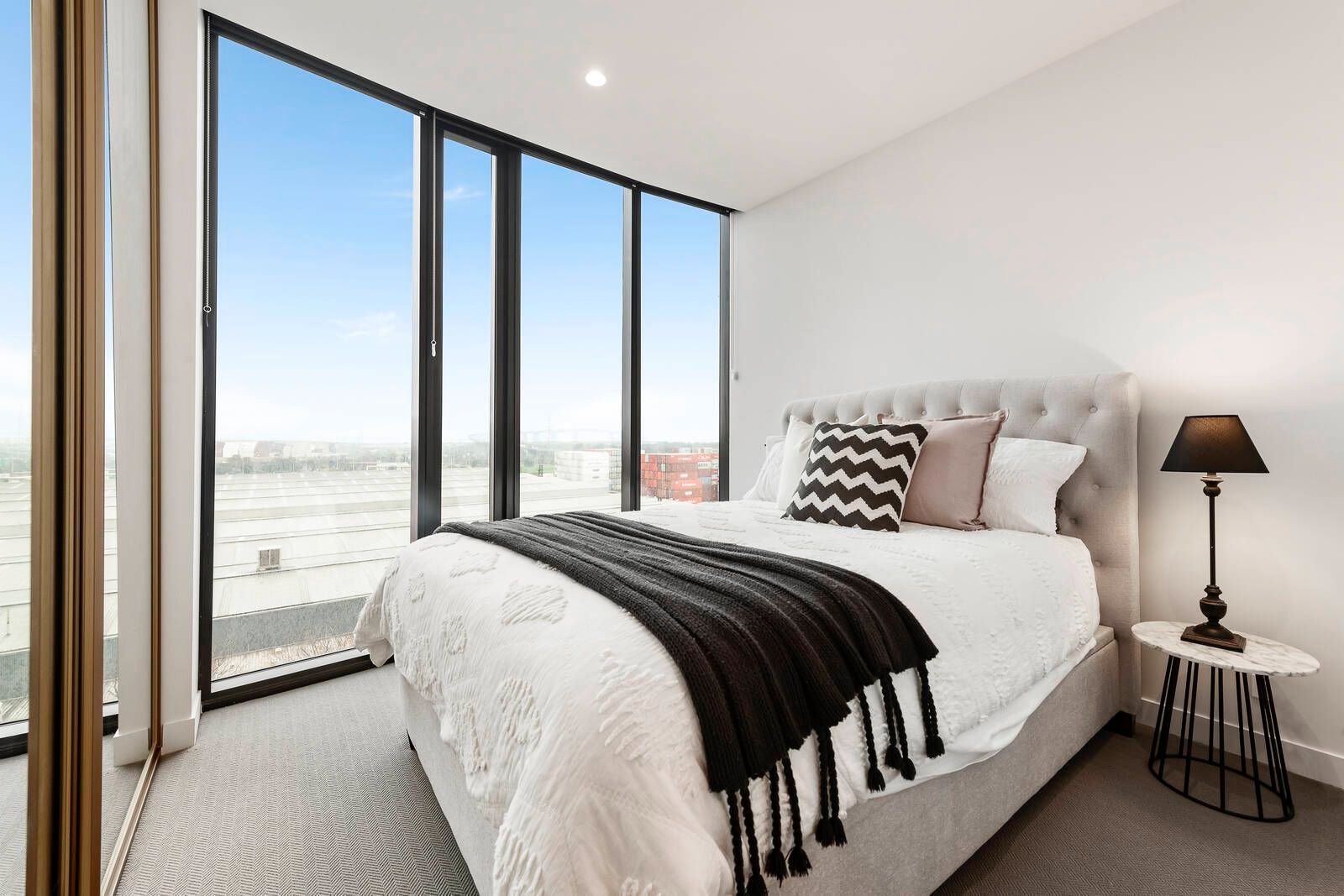Gallery: 617A/3 Tarver Street